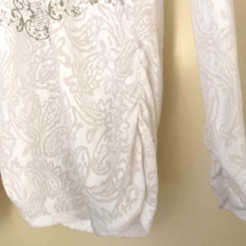 Cabi white, lace designed feminine blouse. - Picture 3 of 6